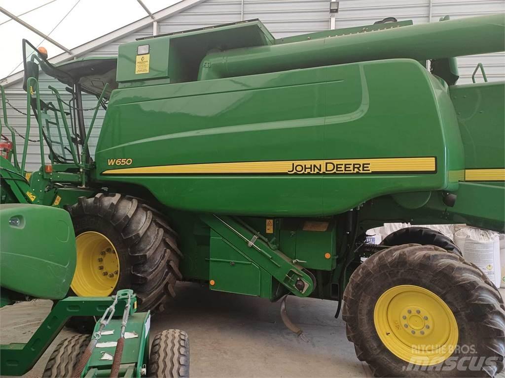 John Deere W650 Derliaus nuėmimo kombainai