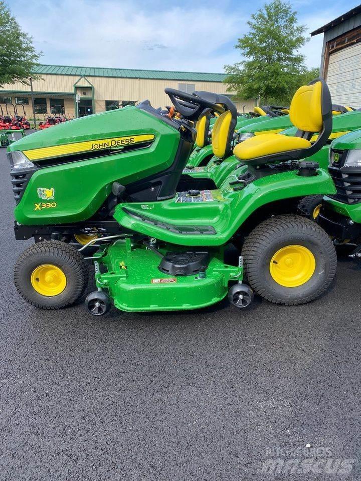 John Deere X330 Naudoti kompaktiški traktoriai