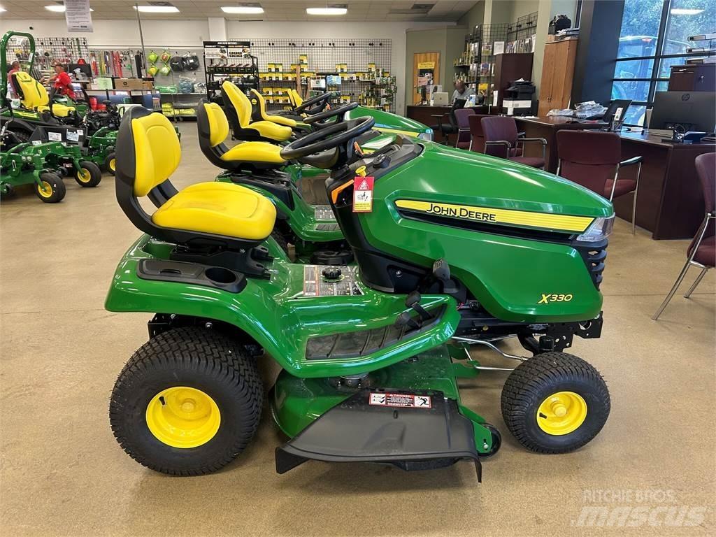 John Deere X330 Naudoti kompaktiški traktoriai
