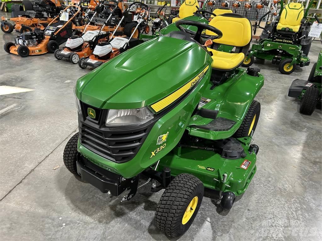 John Deere X330 Naudoti kompaktiški traktoriai