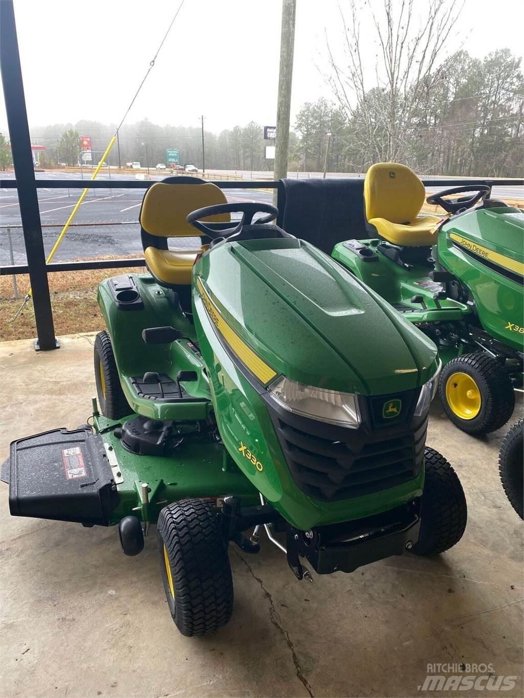 John Deere X330 Naudoti kompaktiški traktoriai