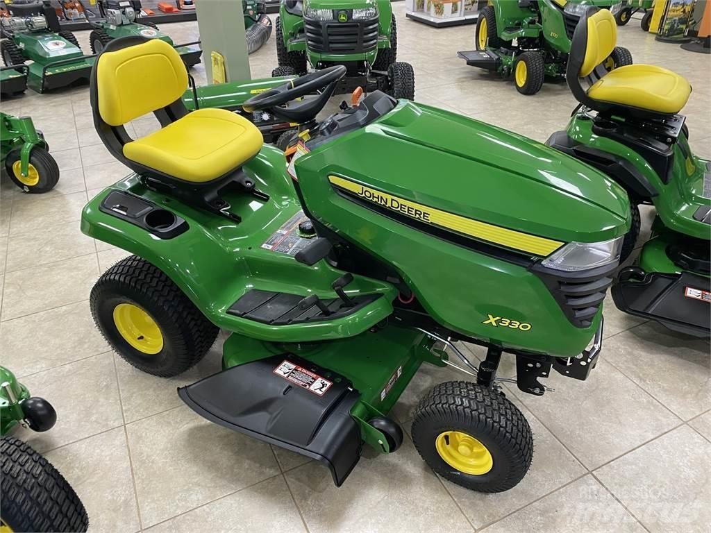 John Deere X330 Naudoti kompaktiški traktoriai