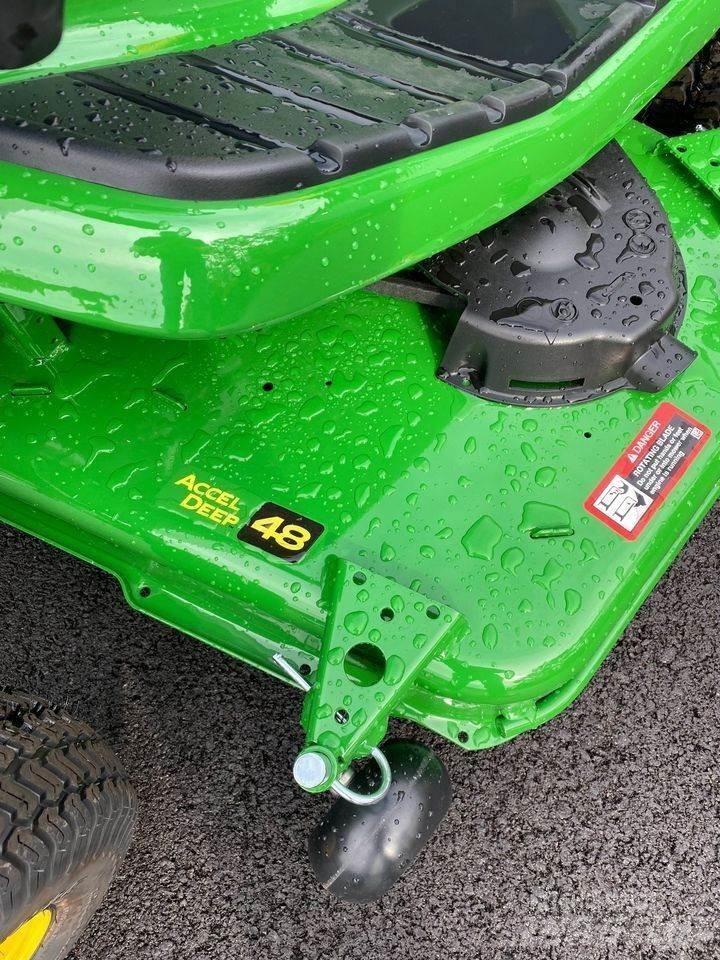 John Deere X330 Naudoti kompaktiški traktoriai