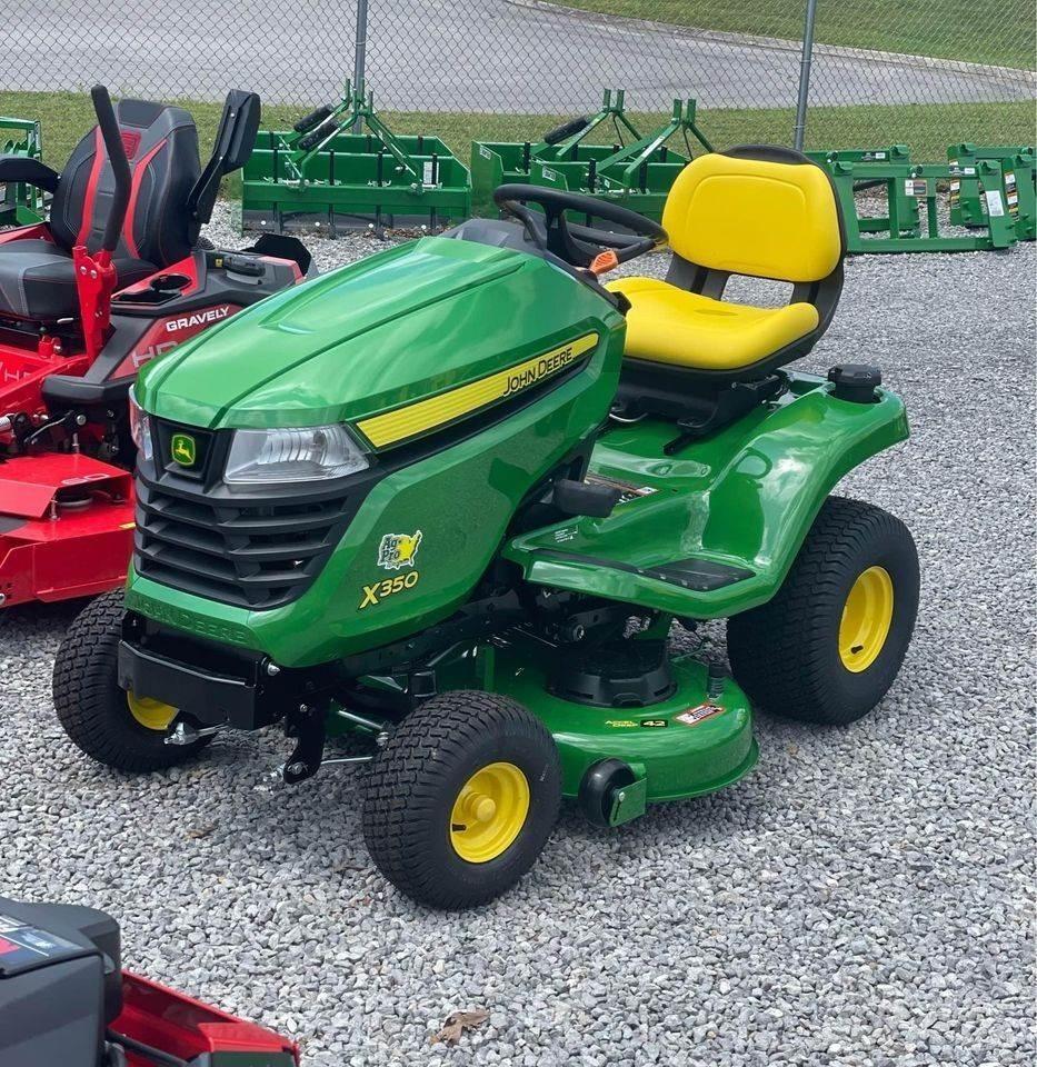 John Deere X350 Naudoti kompaktiški traktoriai