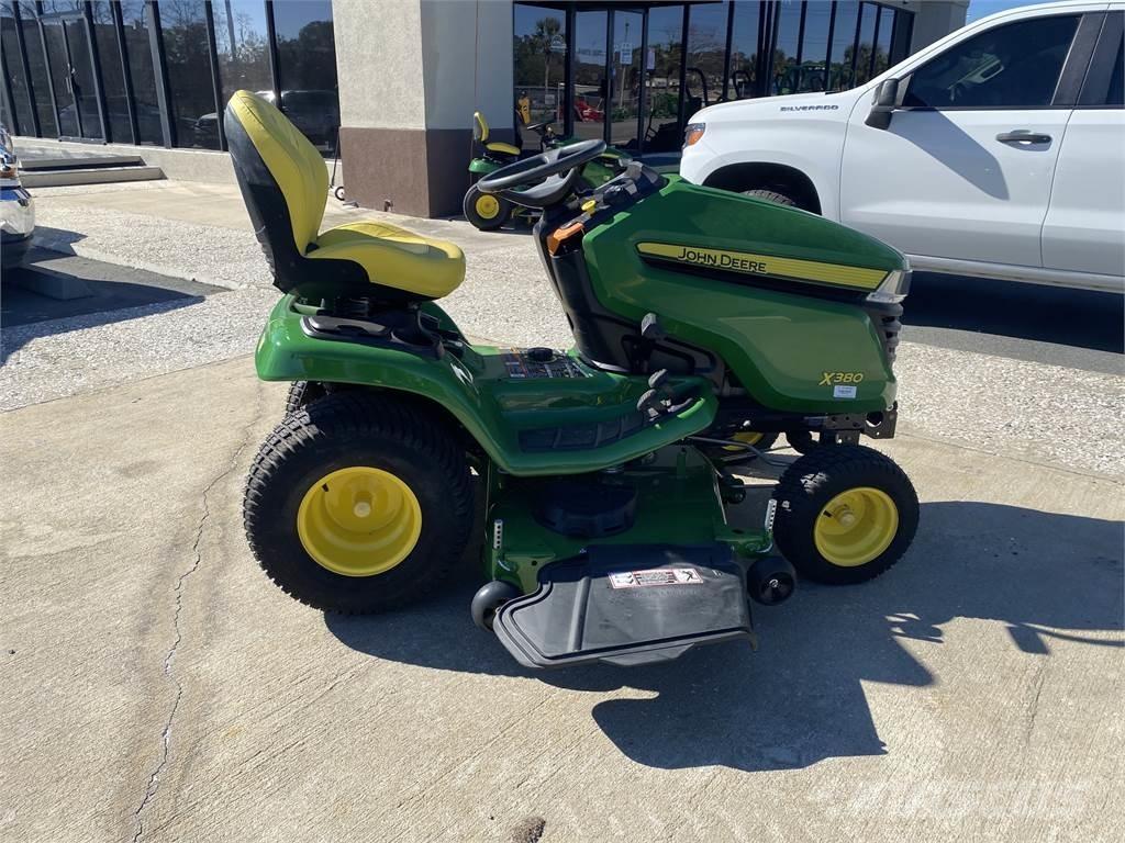 John Deere X380 Naudoti kompaktiški traktoriai