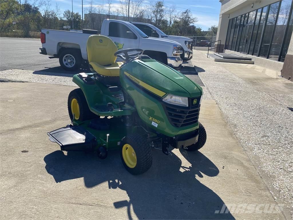 John Deere X380 Naudoti kompaktiški traktoriai