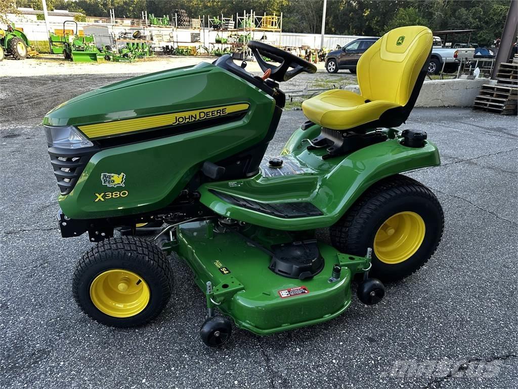 John Deere X380 Naudoti kompaktiški traktoriai
