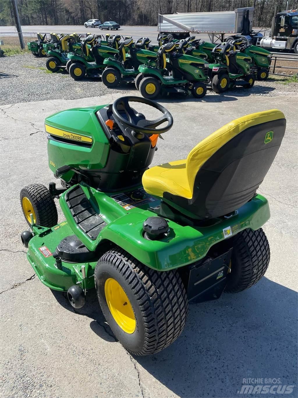 John Deere X380 Naudoti kompaktiški traktoriai
