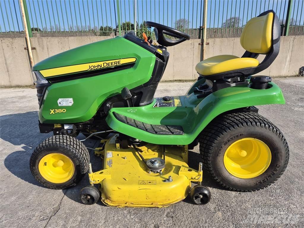 John Deere X380 Naudoti kompaktiški traktoriai