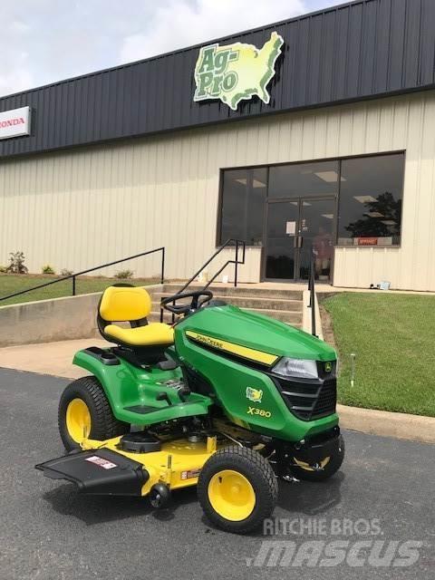 John Deere X380 Naudoti kompaktiški traktoriai
