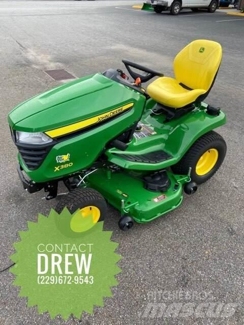 John Deere X380 Naudoti kompaktiški traktoriai