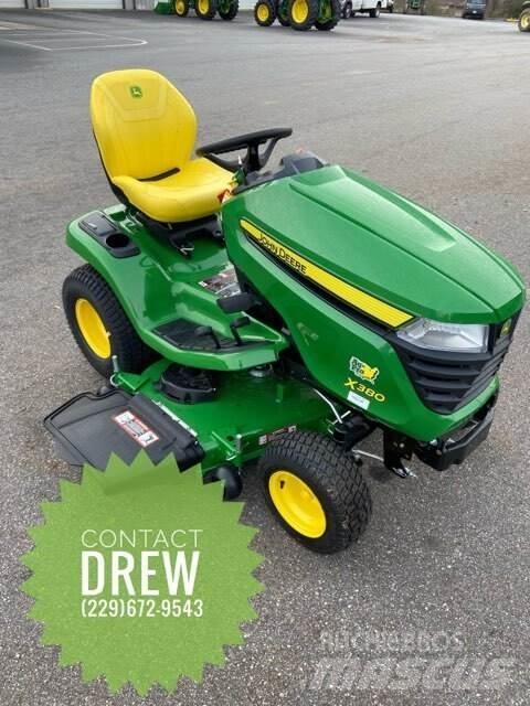 John Deere X380 Naudoti kompaktiški traktoriai
