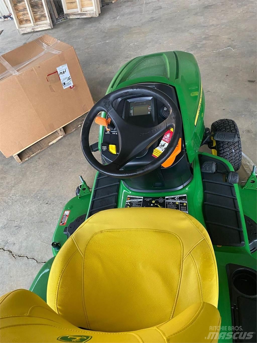 John Deere X380 Naudoti kompaktiški traktoriai