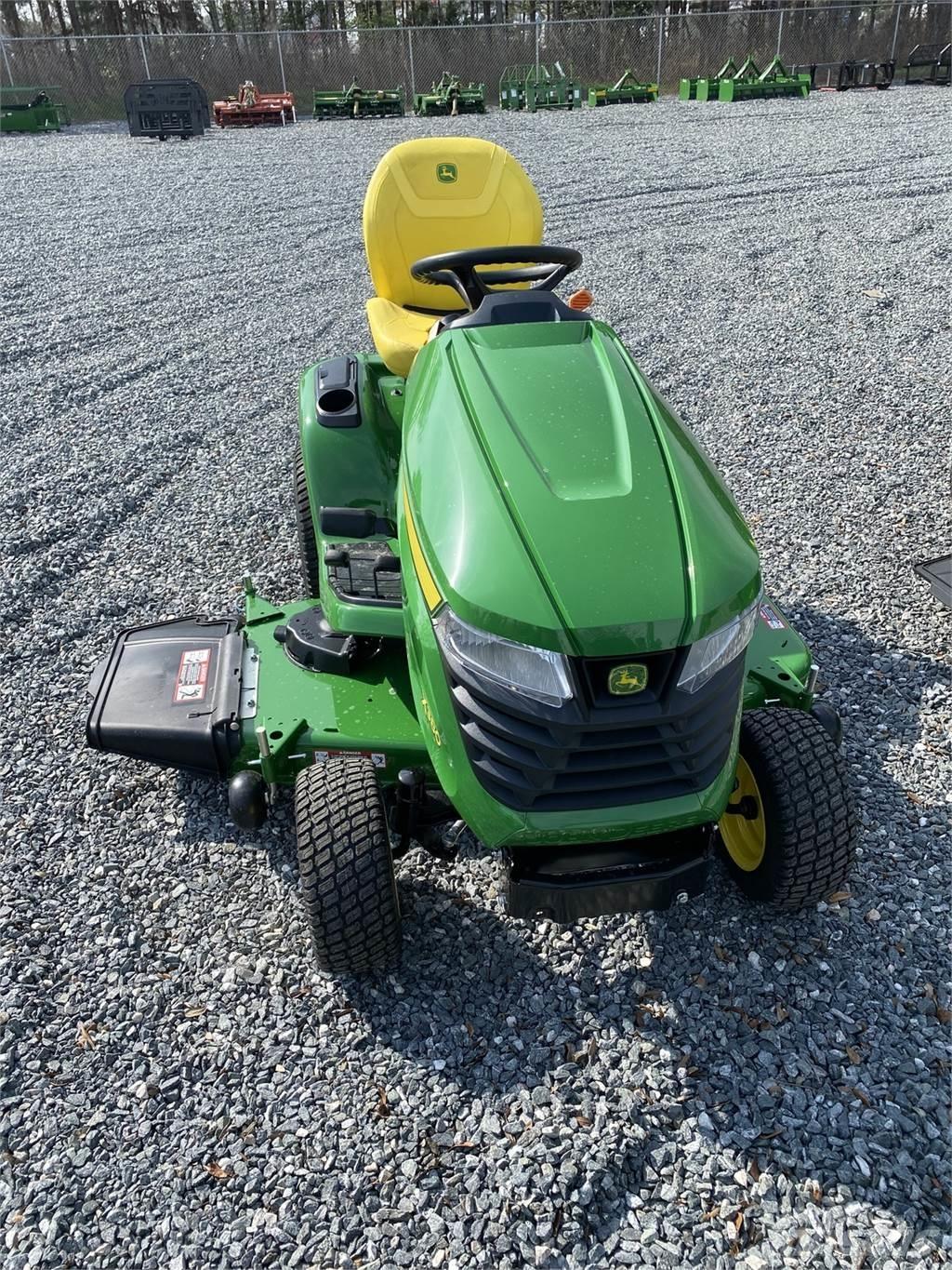 John Deere X380 Naudoti kompaktiški traktoriai
