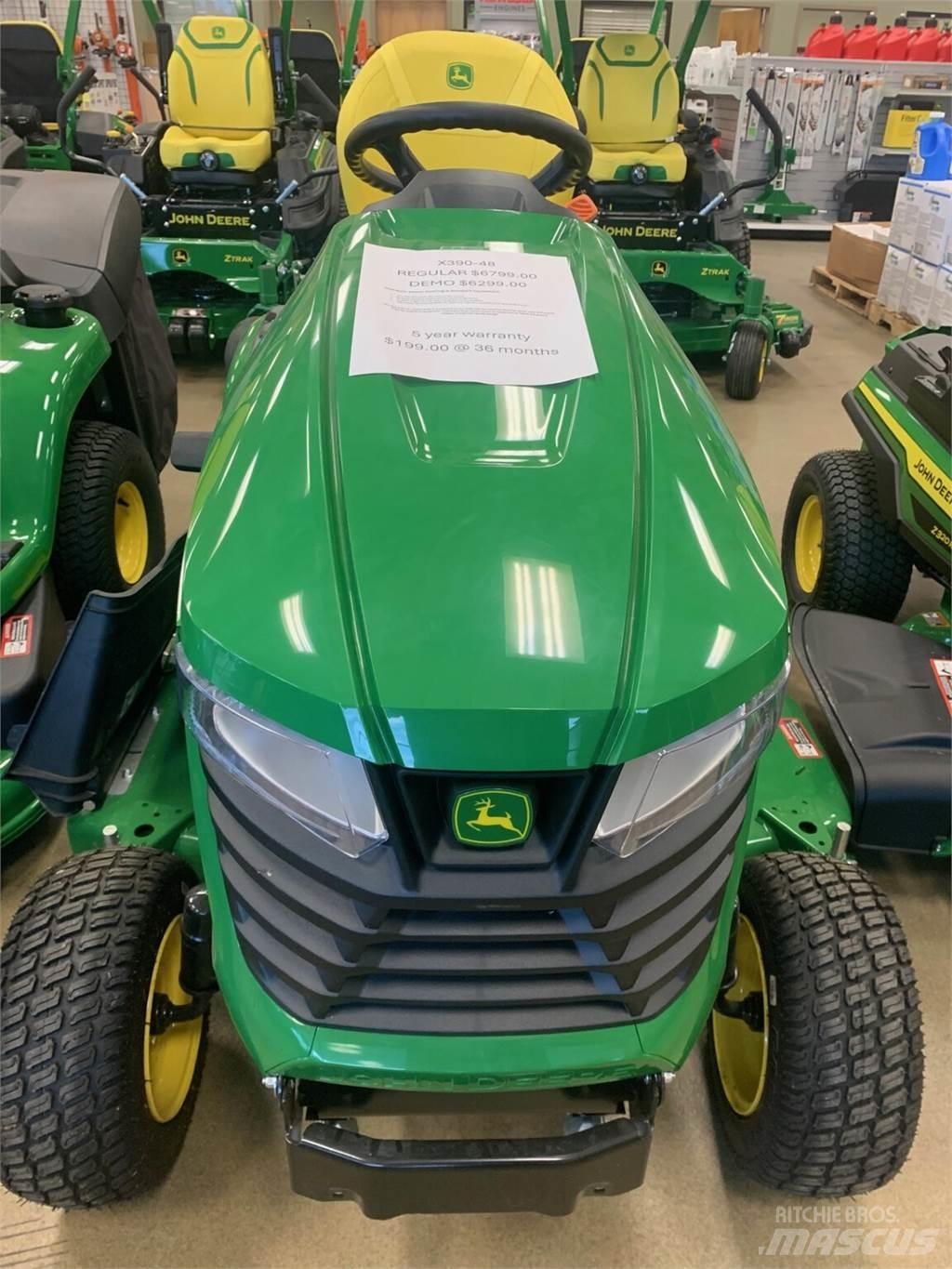 John Deere X390 Naudoti kompaktiški traktoriai