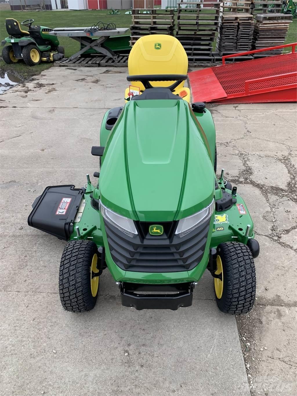 John Deere X390 Naudoti kompaktiški traktoriai