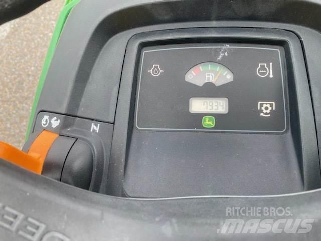John Deere X540 Naudoti kompaktiški traktoriai