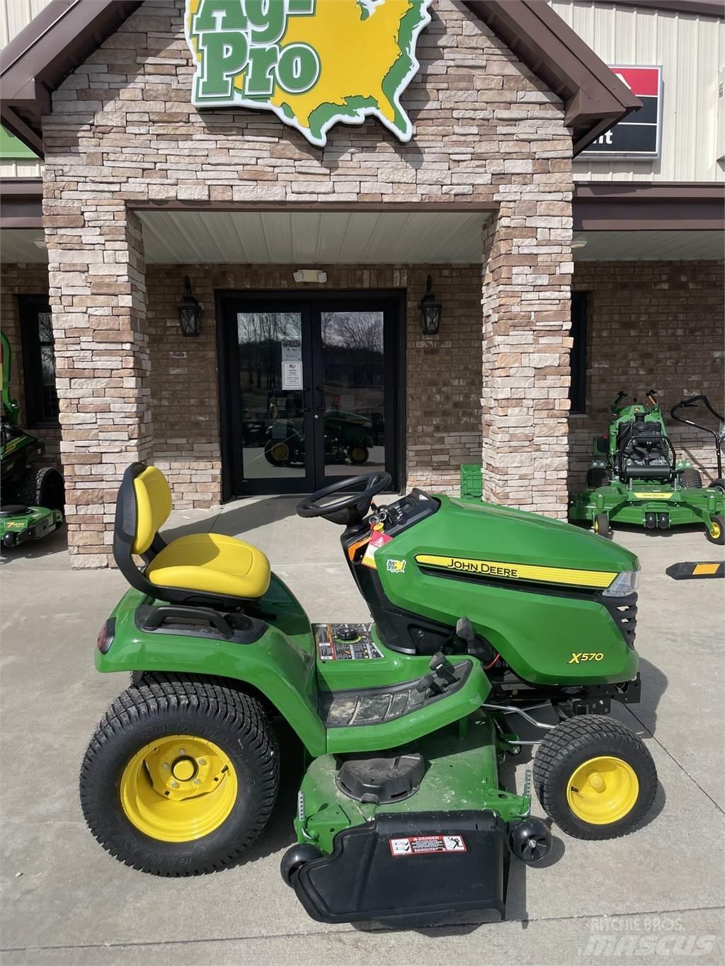 John Deere X570 Naudoti kompaktiški traktoriai