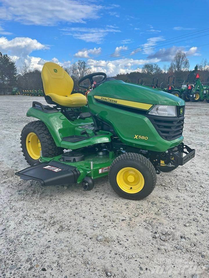John Deere X580 Naudoti kompaktiški traktoriai