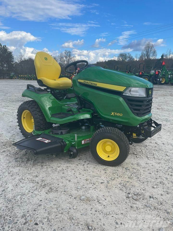 John Deere X580 Sodo traktoriukai-vejapjovės