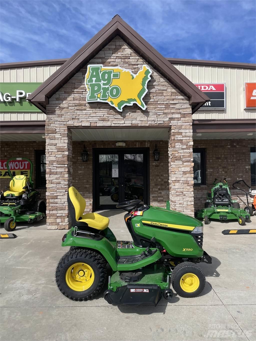 John Deere X590 Naudoti kompaktiški traktoriai