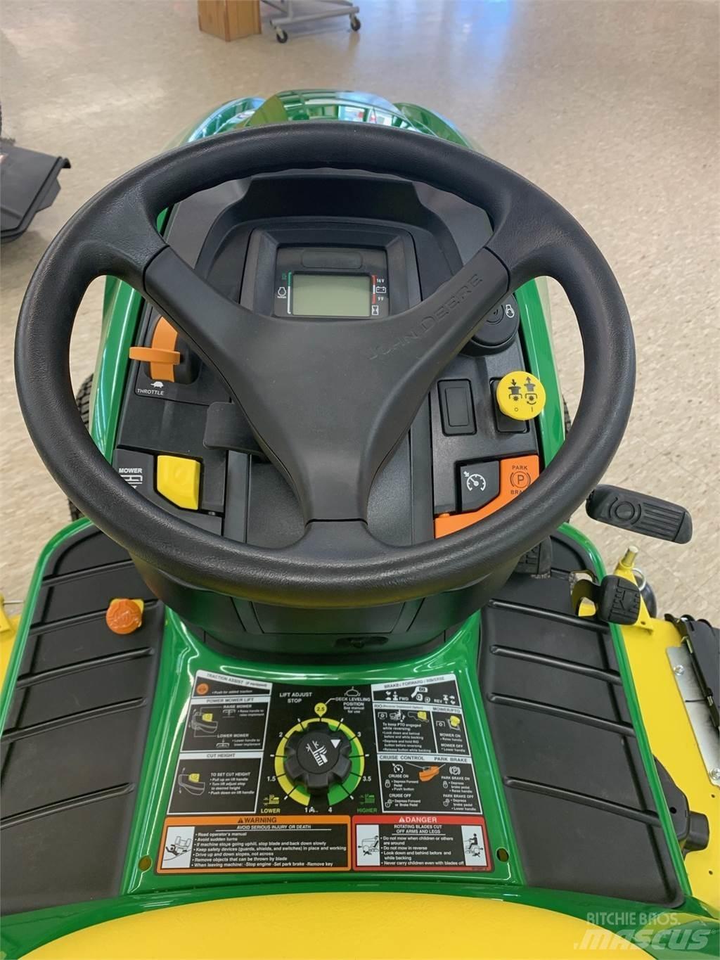 John Deere X590 Naudoti kompaktiški traktoriai