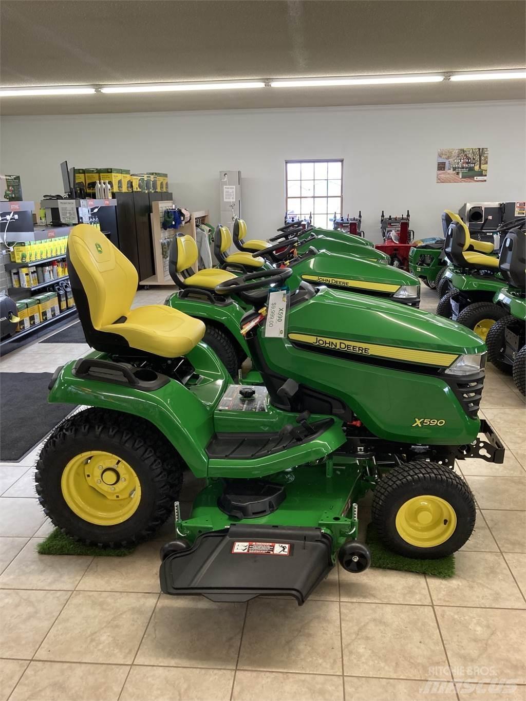 John Deere X590 Naudoti kompaktiški traktoriai