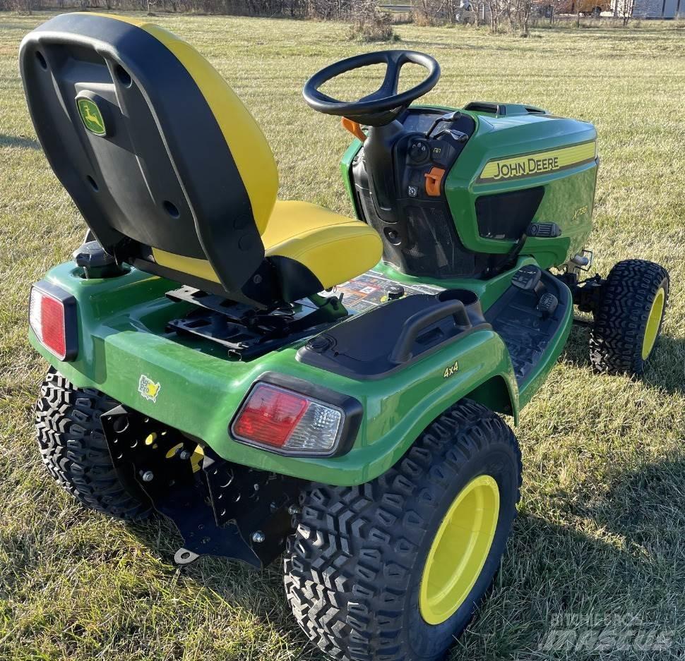 John Deere X738 Naudoti kompaktiški traktoriai