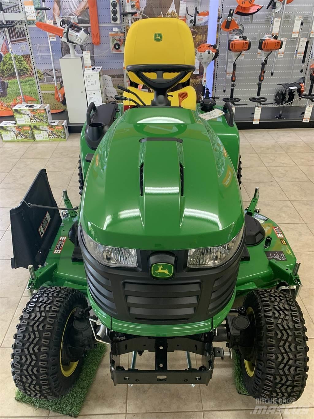 John Deere X738 Naudoti kompaktiški traktoriai