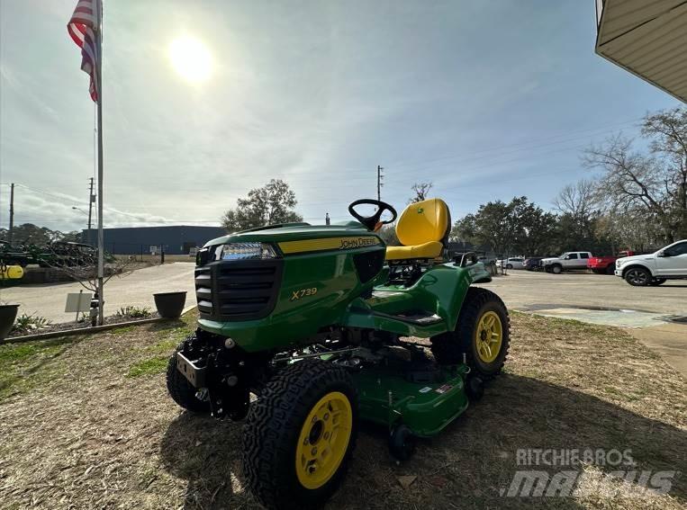John Deere X739 Naudoti kompaktiški traktoriai