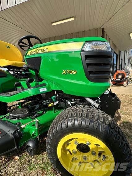 John Deere X739 Naudoti kompaktiški traktoriai