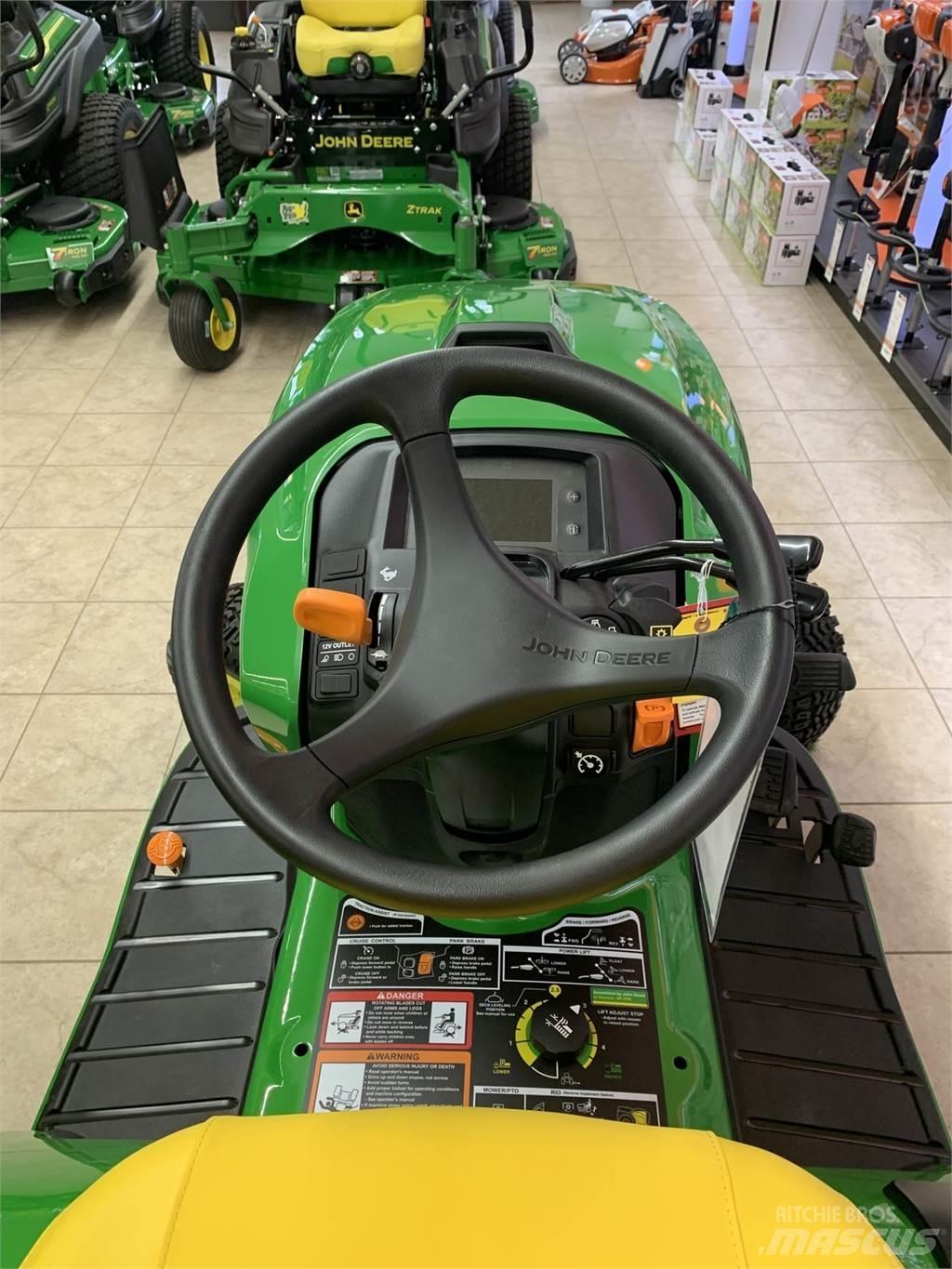 John Deere X739 Naudoti kompaktiški traktoriai