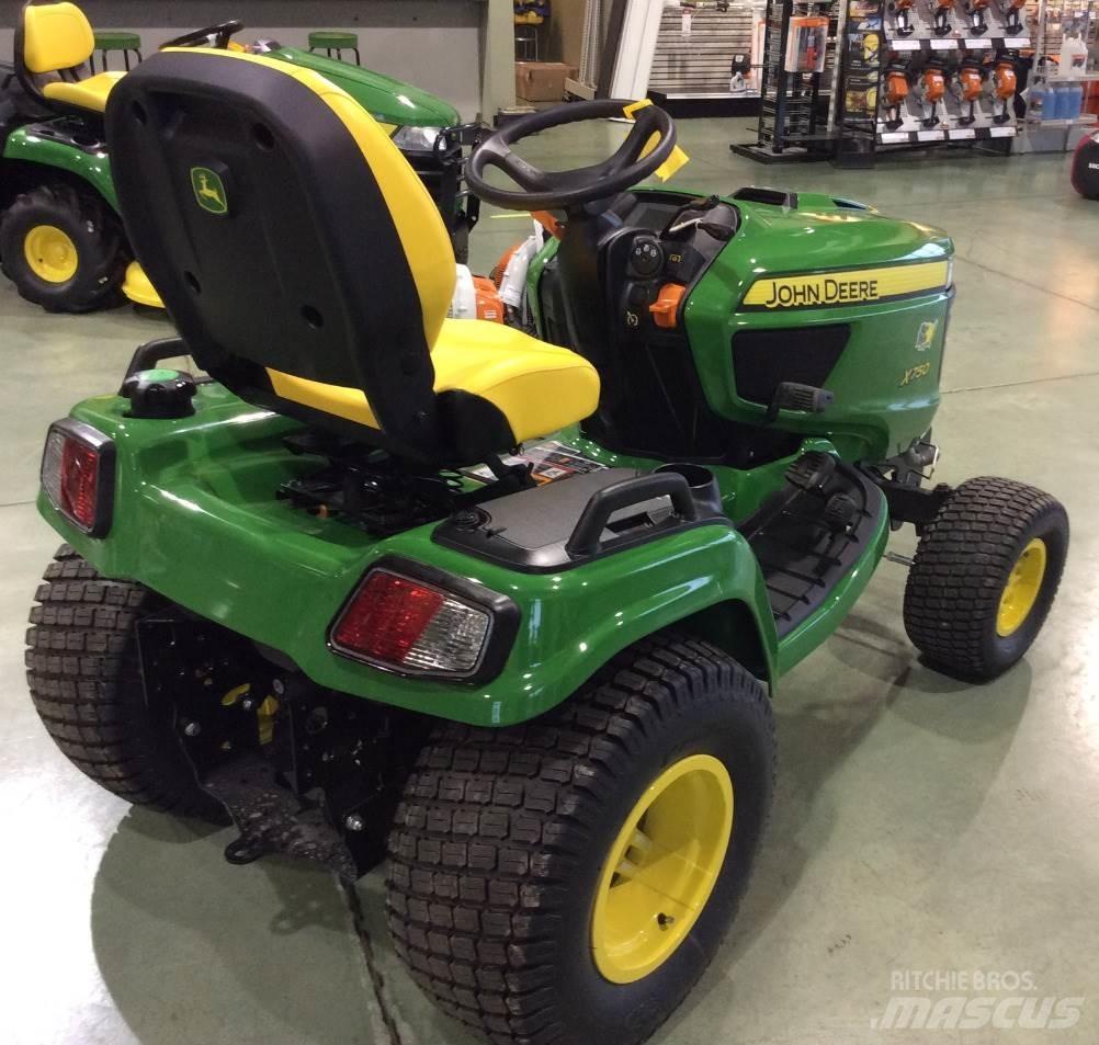 John Deere X750 Naudoti kompaktiški traktoriai