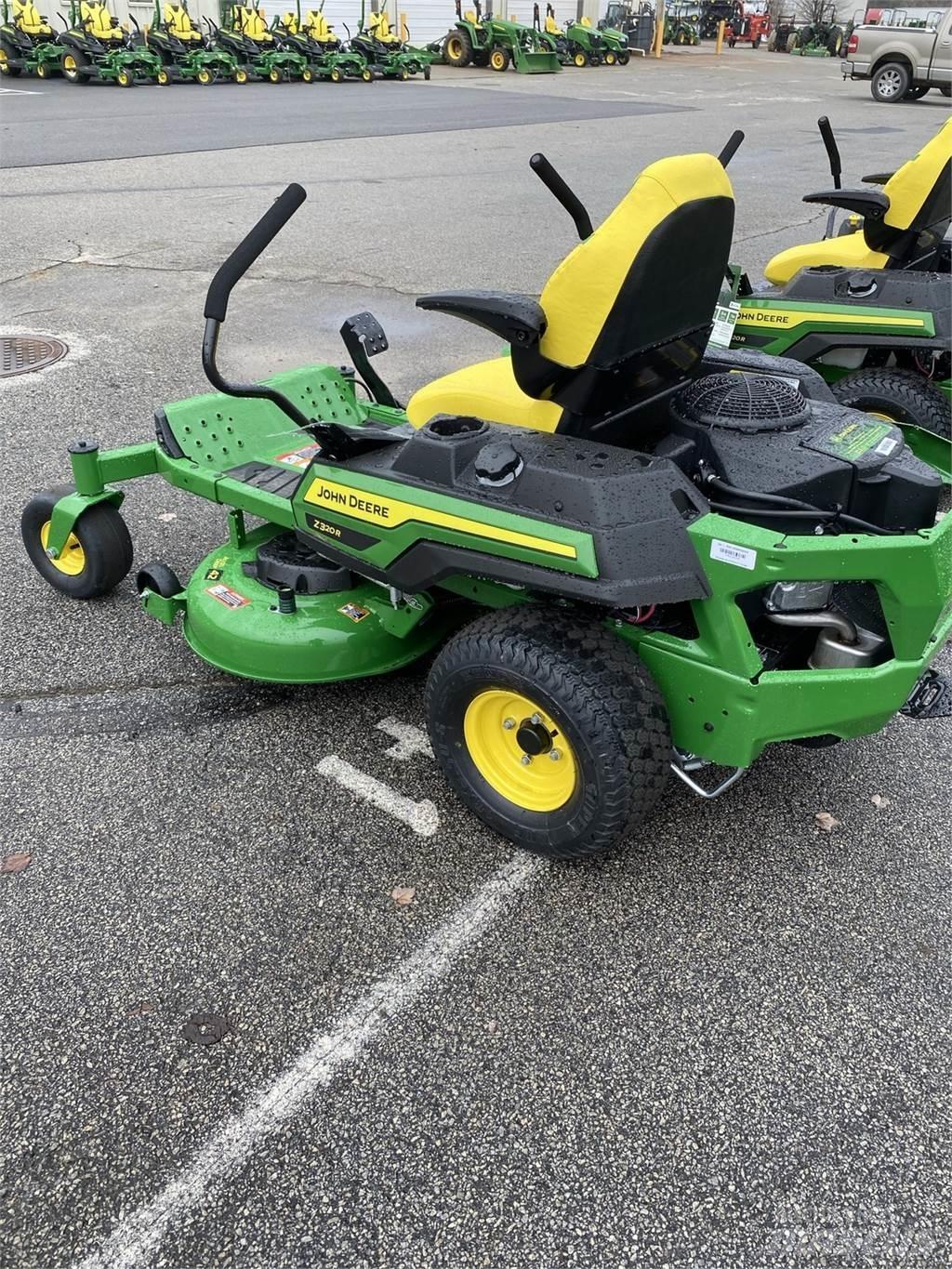 John Deere Z320R Žoliapjovės su lankstiniu vairavimo mechanizmu