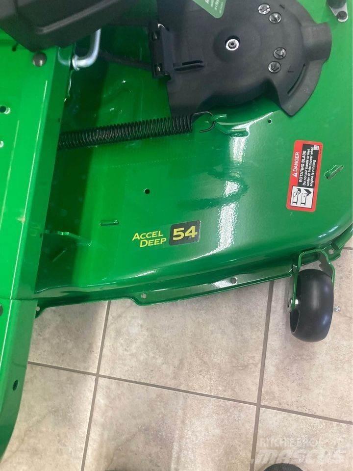 John Deere Z325E Žoliapjovės su lankstiniu vairavimo mechanizmu