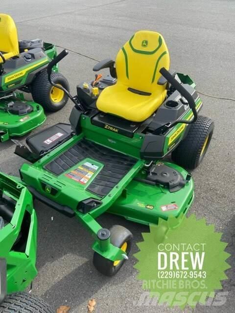 John Deere Z330R Žoliapjovės su lankstiniu vairavimo mechanizmu