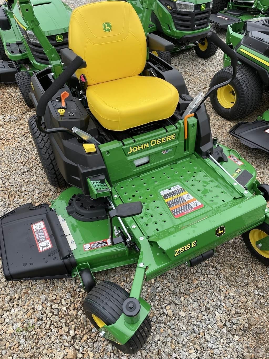 John Deere Z515E Žoliapjovės su lankstiniu vairavimo mechanizmu