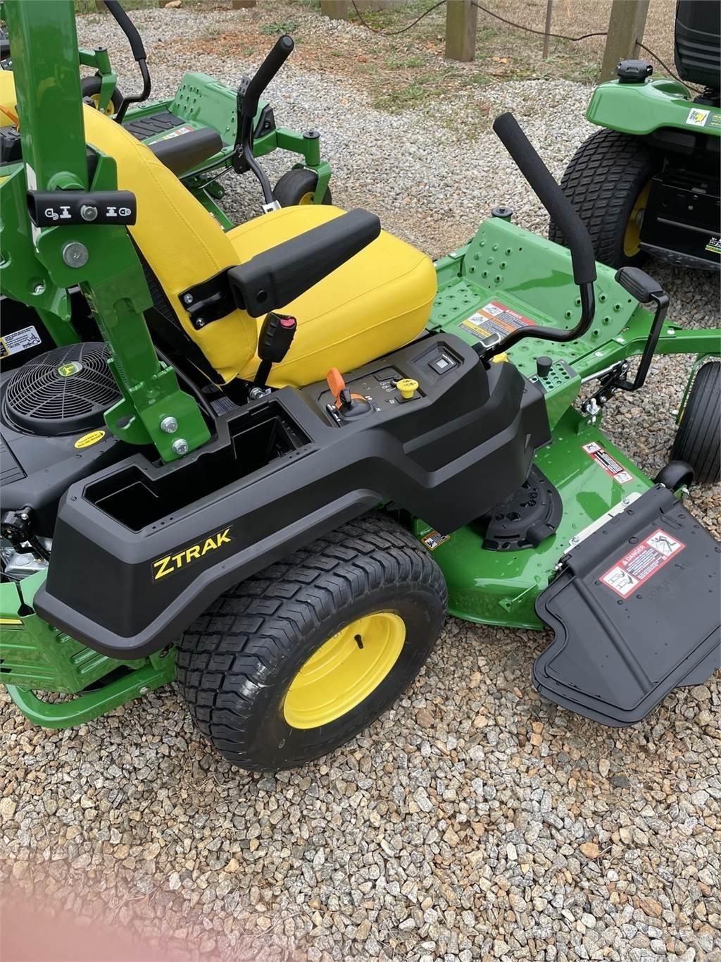 John Deere Z515E Žoliapjovės su lankstiniu vairavimo mechanizmu