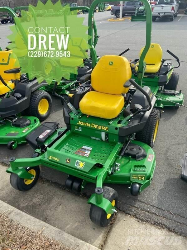 John Deere Z720E Žoliapjovės su lankstiniu vairavimo mechanizmu