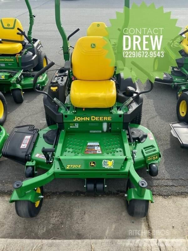 John Deere Z720E Žoliapjovės su lankstiniu vairavimo mechanizmu