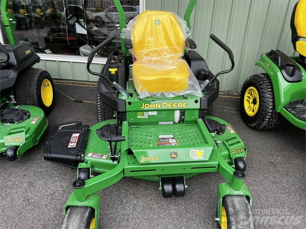 John Deere Z720E Žoliapjovės su lankstiniu vairavimo mechanizmu