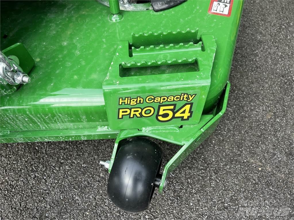 John Deere Z720E Žoliapjovės su lankstiniu vairavimo mechanizmu