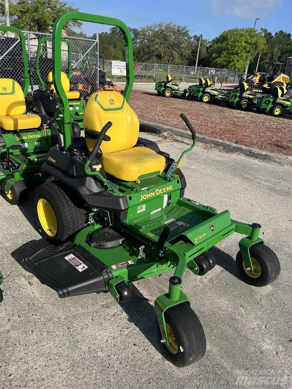 John Deere Z730 Žoliapjovės su lankstiniu vairavimo mechanizmu