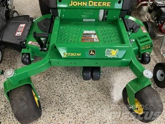 John Deere Z730M Žoliapjovės su lankstiniu vairavimo mechanizmu