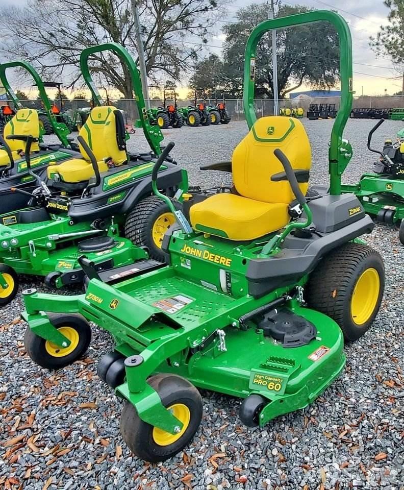 John Deere Z730M Žoliapjovės su lankstiniu vairavimo mechanizmu