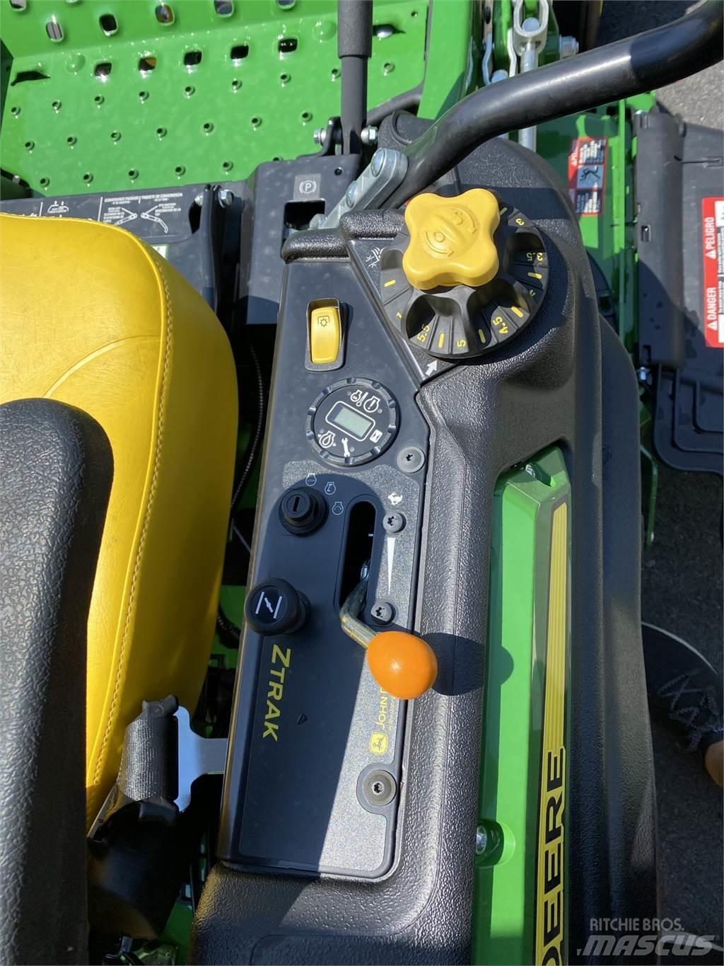 John Deere Z920M Žoliapjovės su lankstiniu vairavimo mechanizmu