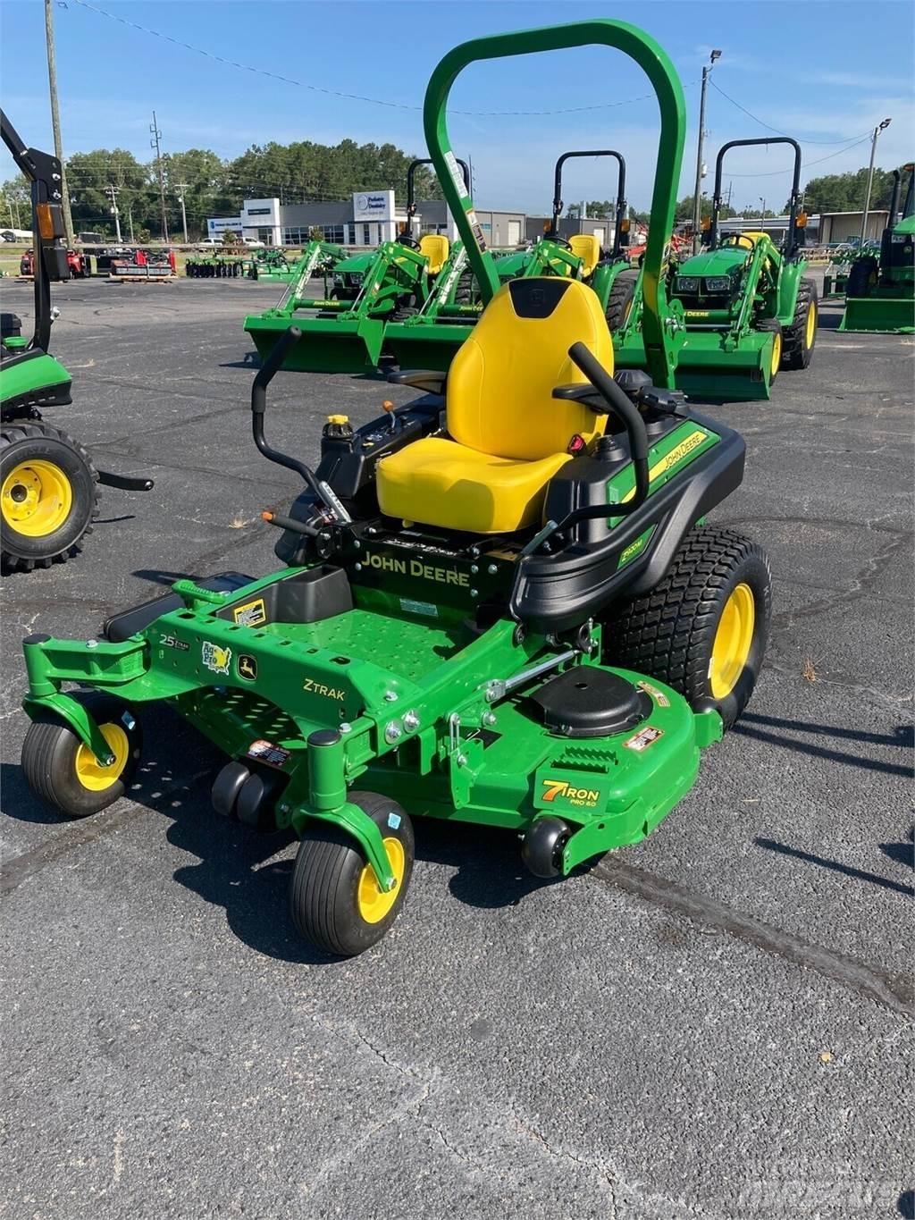 John Deere Z920M Žoliapjovės su lankstiniu vairavimo mechanizmu