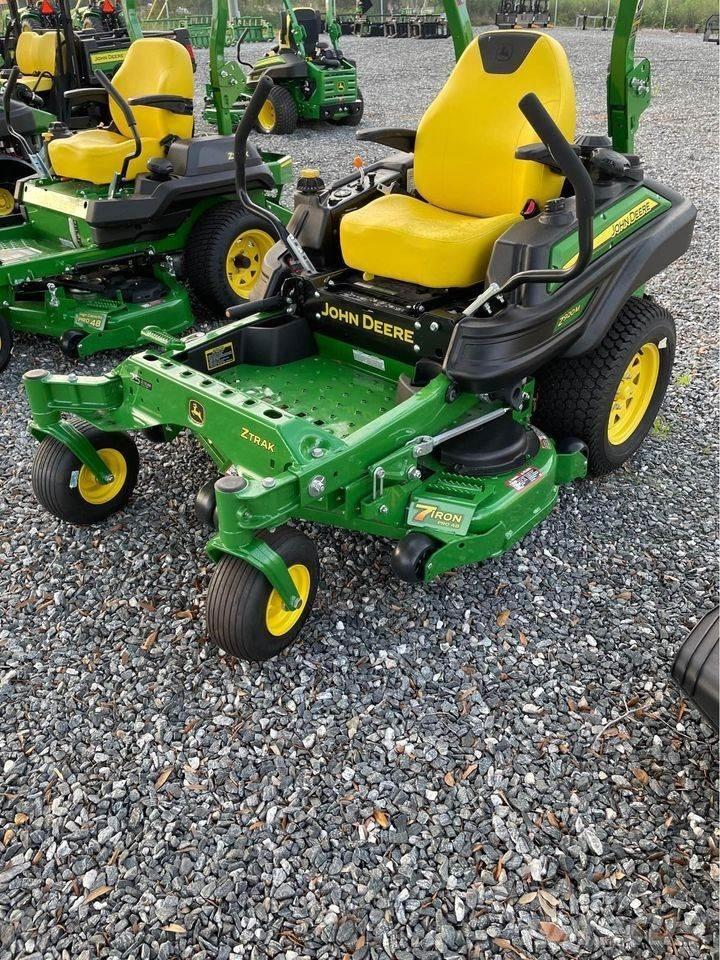 John Deere Z920M Žoliapjovės su lankstiniu vairavimo mechanizmu