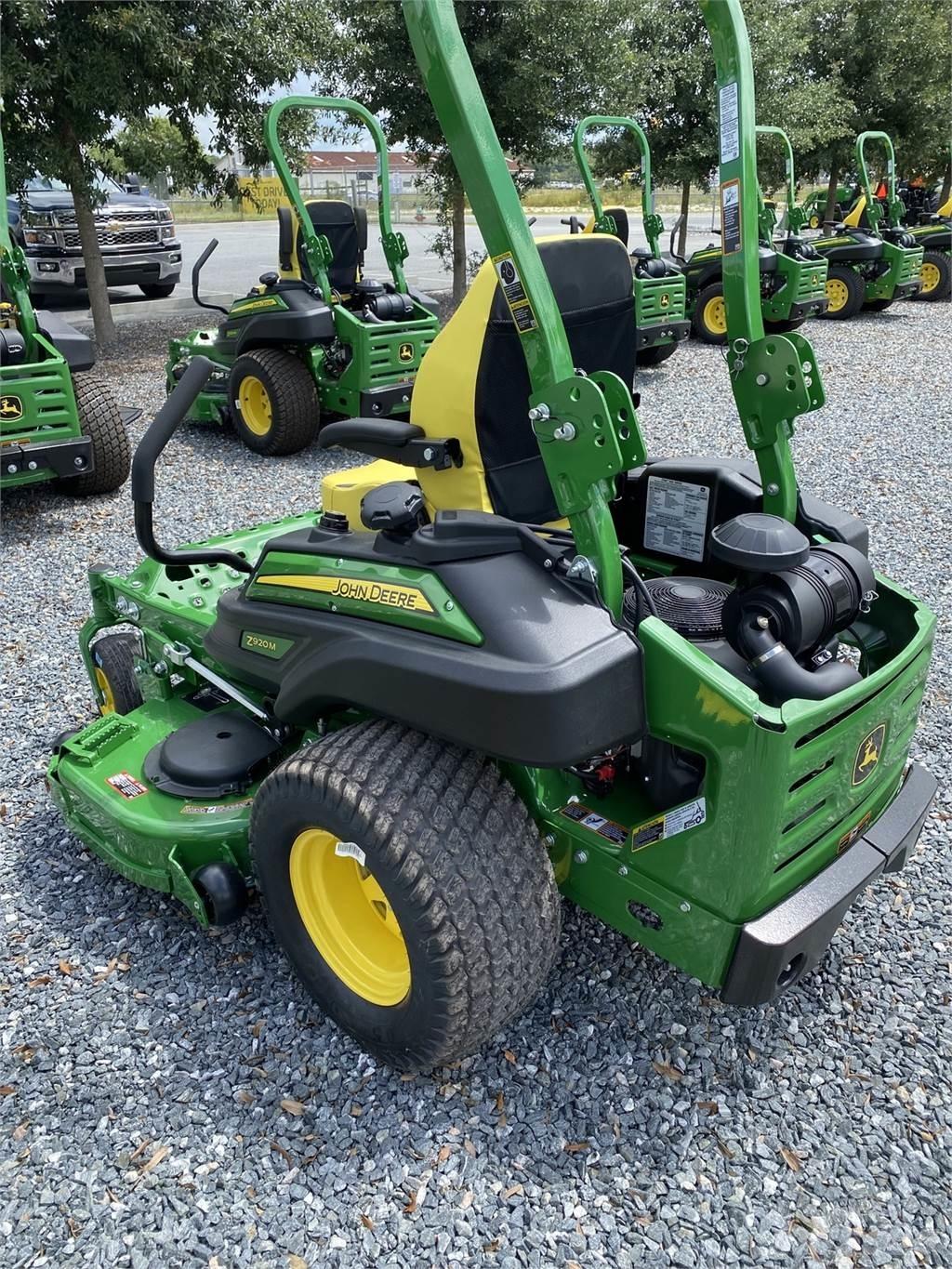 John Deere Z920M Žoliapjovės su lankstiniu vairavimo mechanizmu