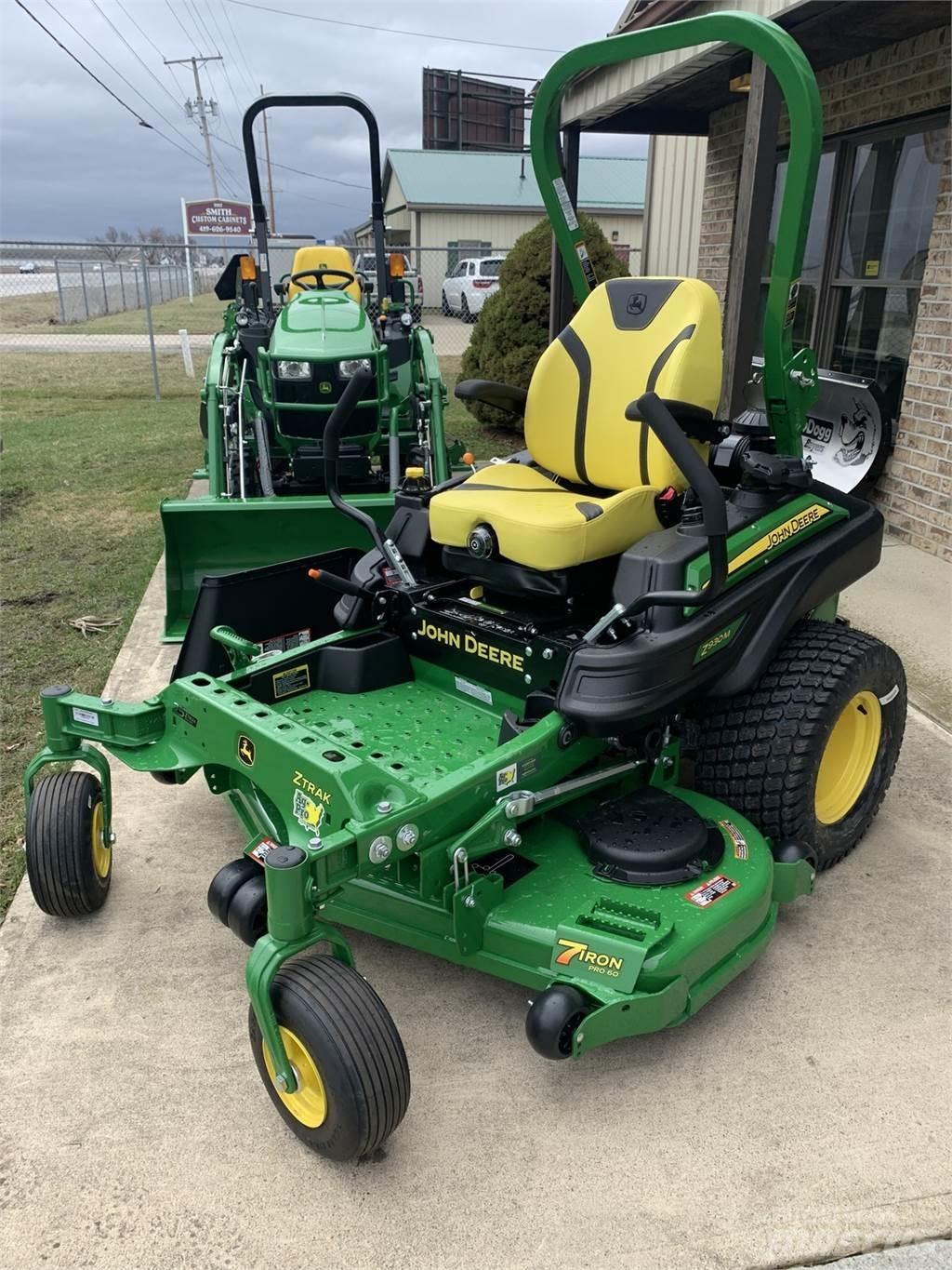 John Deere Z930M Žoliapjovės su lankstiniu vairavimo mechanizmu